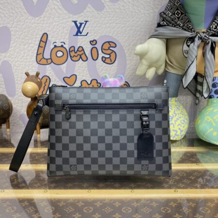 Top Quality LV Takeoff Pouch Black Grid