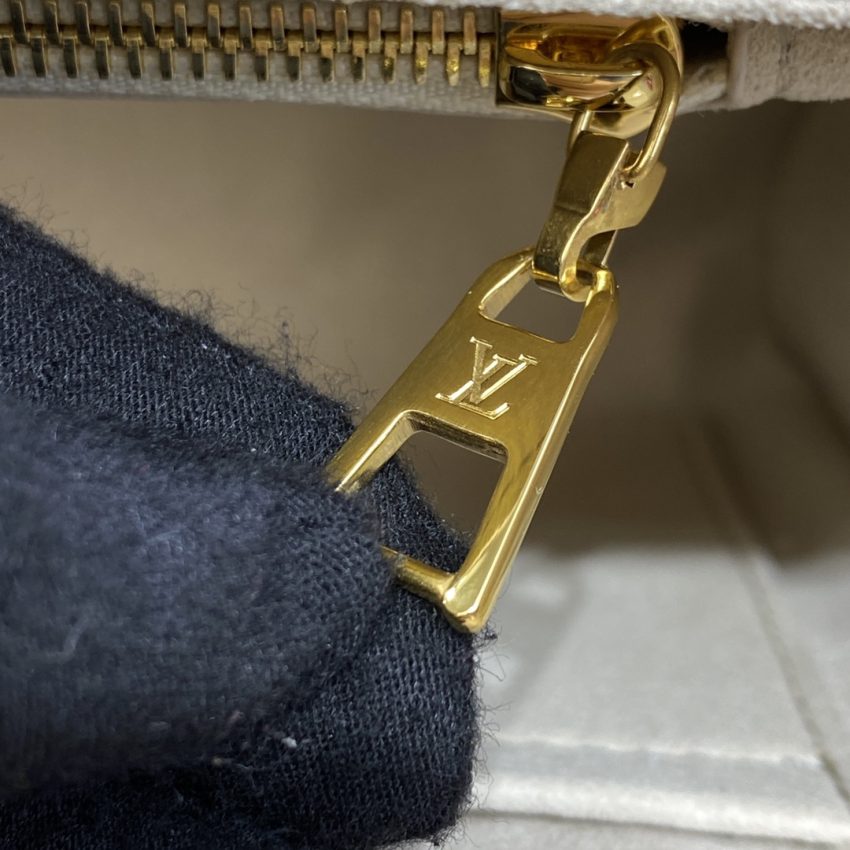 Top Quality LV Twist Beige