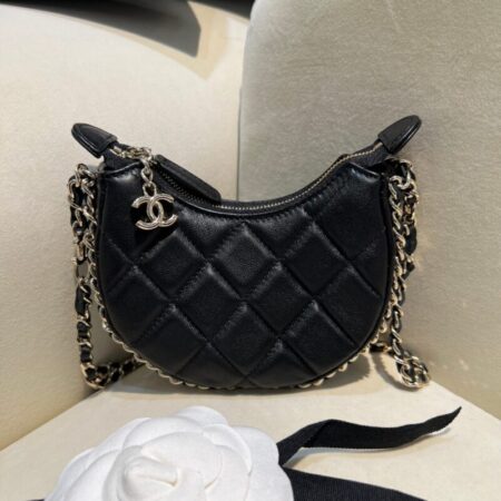 Top Quality Chanel 23P Chain Around Crescent Hobo