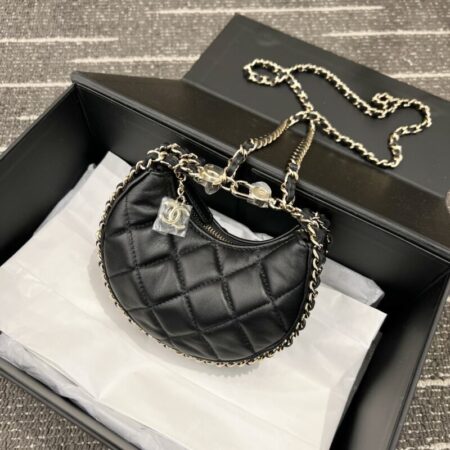 Top Quality Chanel 23P Crescent Bag
