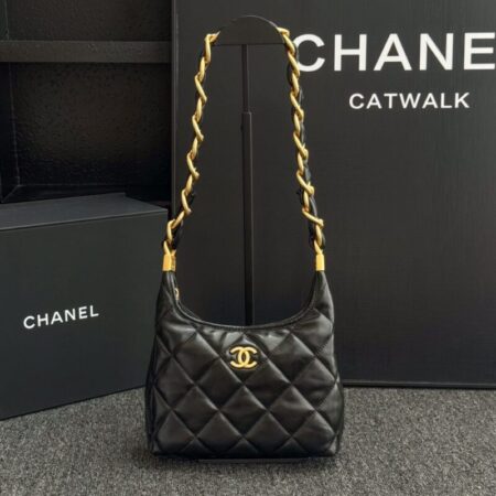 Top Quality Chanel 24a Hobo Small