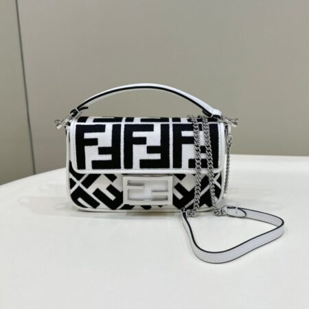 Top Quality Fendi Baguette Small White