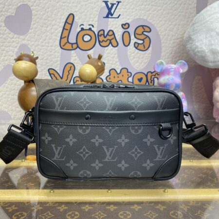 Top Quality LV Alpha Messenger Black Canvas