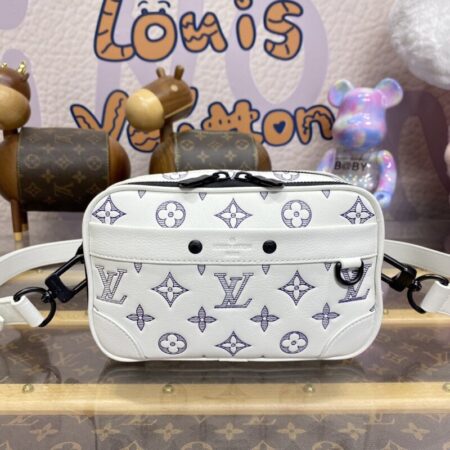 Top Quality LV Alpha Messenger White Canvas