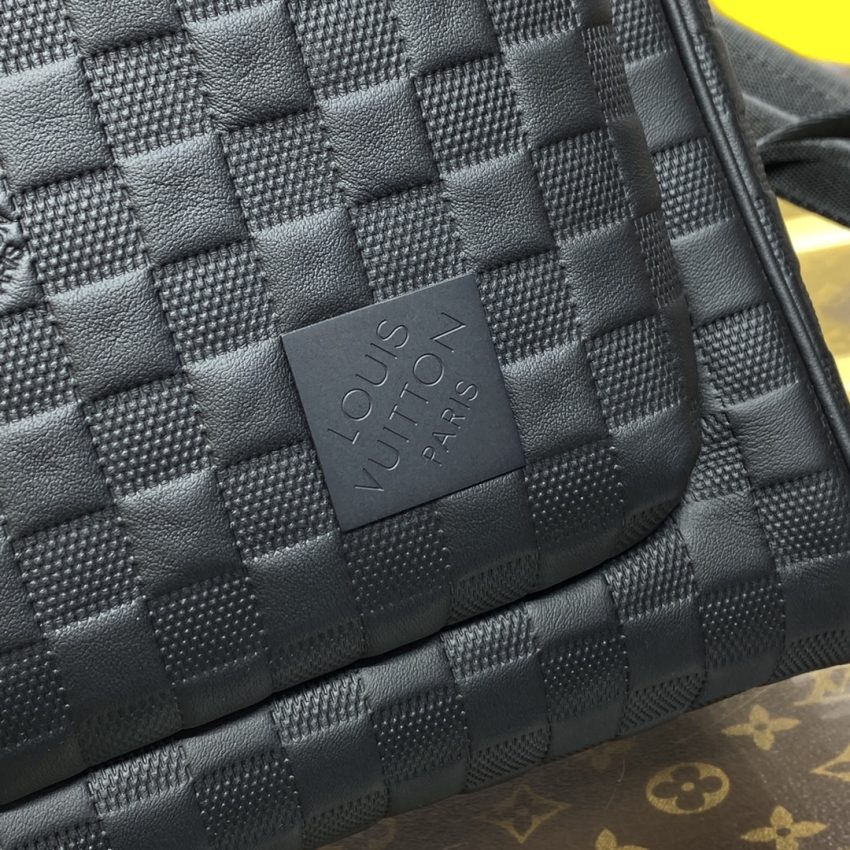 Top Quality LV Avenue Backpack Black Grid - View 2
