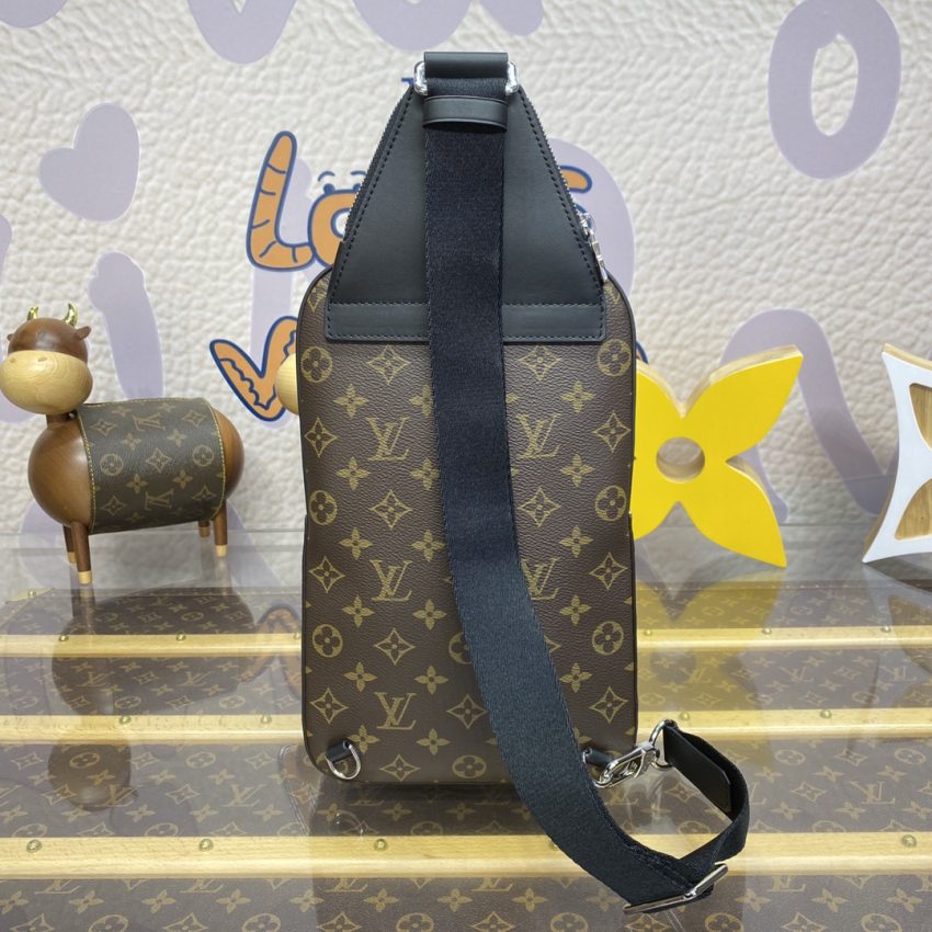 Top Quality LV Avenue Slingbag Brown - View 3