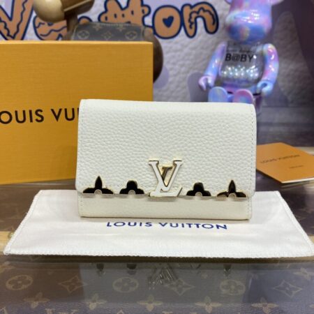 Top Quality LV Capucines Compact Wallet White