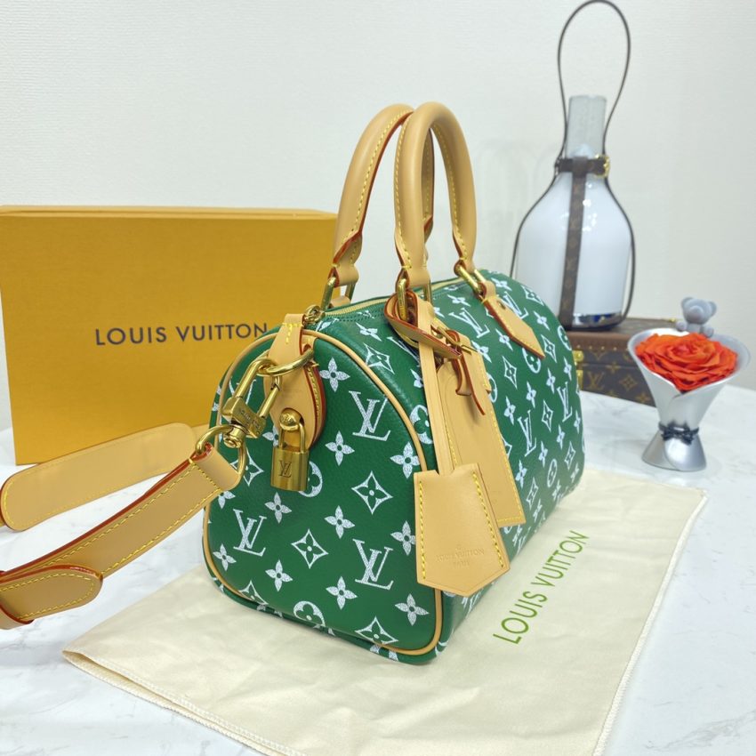Top Quality LV Speedy P9 Bandouliere 25 Green - View 8