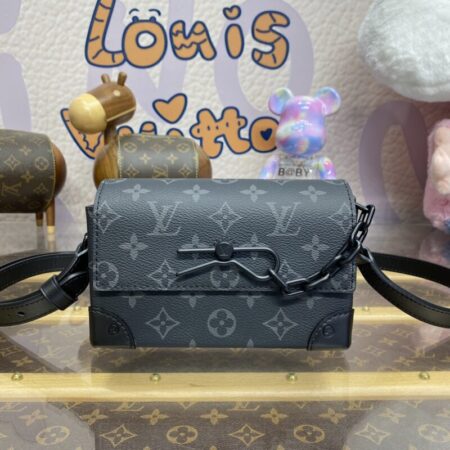 Top Quality LV Steamer Wearable Wallet Black Canvas