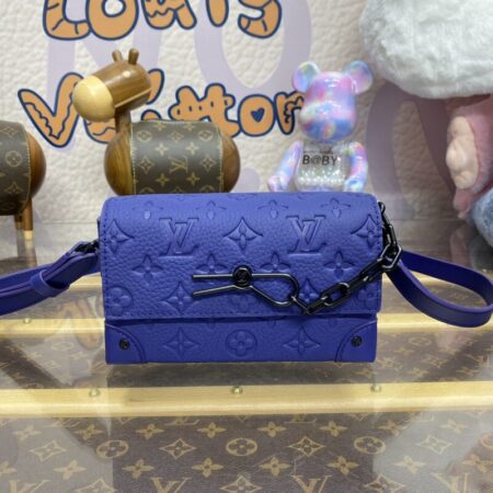 Top Quality LV Steamer Wearable Wallet Blue