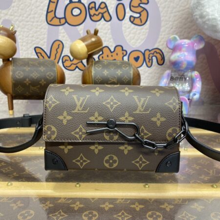 Top Quality LV Steamer Wearable Wallet Brown