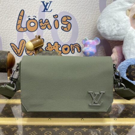 Top Quality LV Takeoff Messenger
