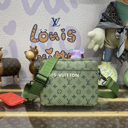 Top Quality LV Trio Messenger Green