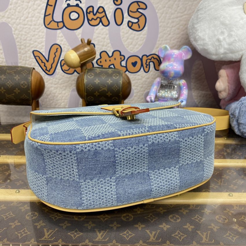 Top Quality LV Wearable Wallet Denim - View 7