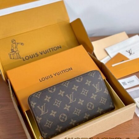 Top Quality LV Zippy Wallet